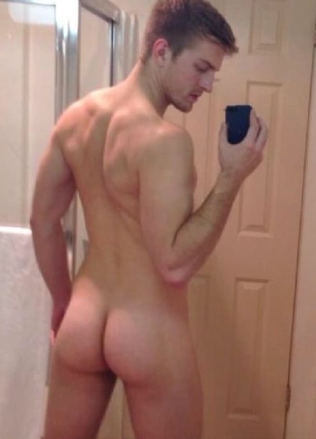 Nude Guy Take A Picture Of His Nice Ass Nude Men Post